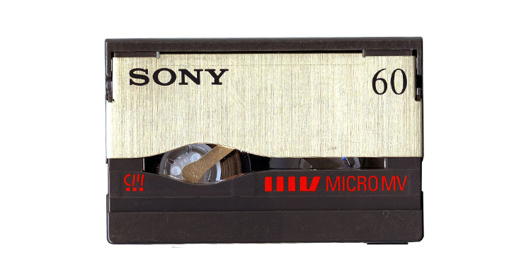 micro_mv_ image micro_mv_ Identifier vos supports - Numérisation et Transfert de vos souvenirs de famille