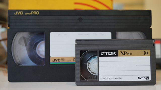 VHS, VHS-C, Hi8, D8 et MiniDV